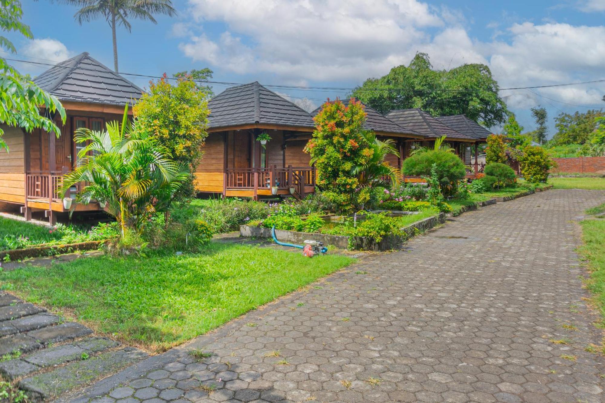 Puncak Rinjani Lodge Sembalunlawang Exterior foto